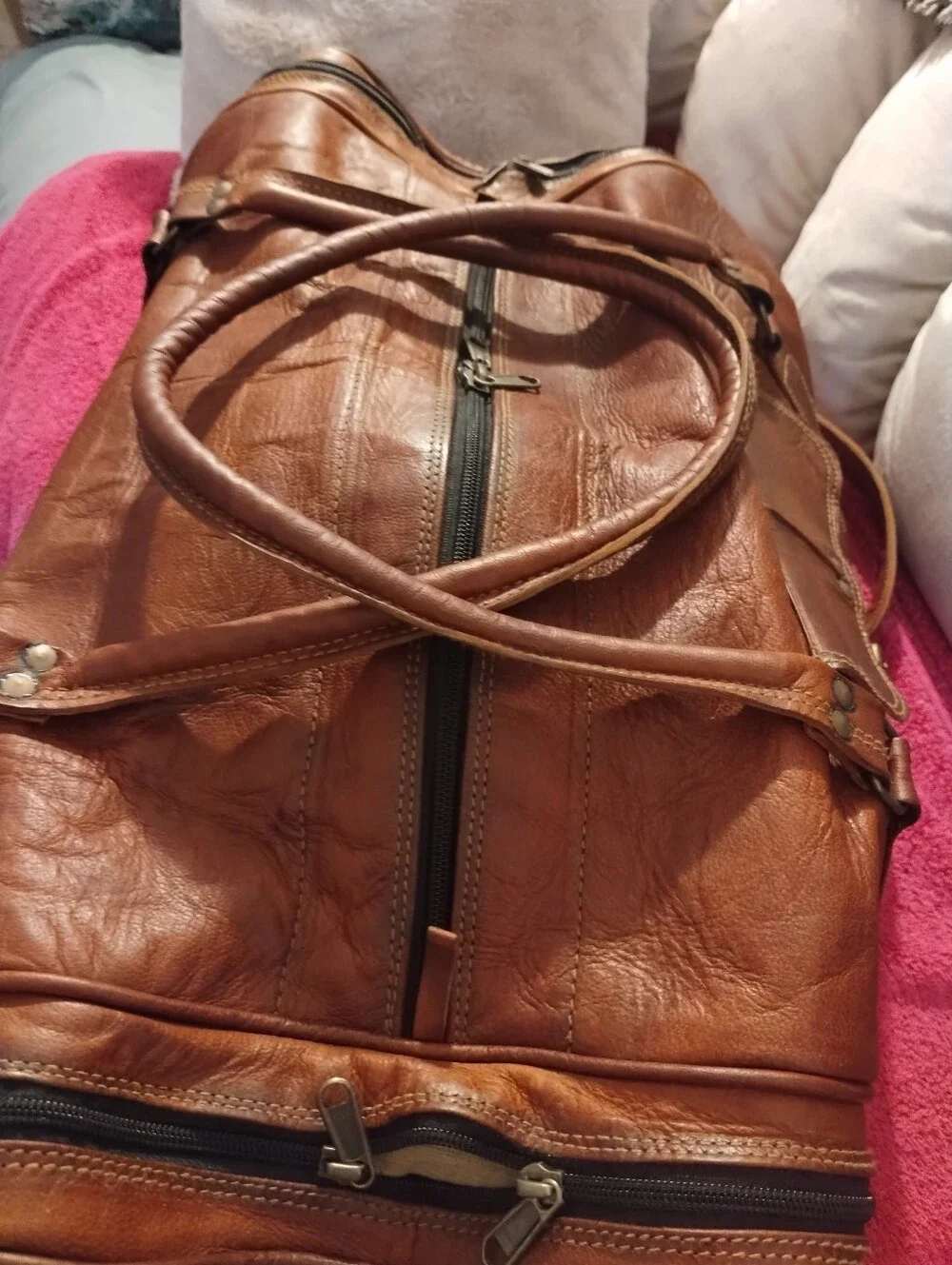 Komalas LeatherMens Duffle Bag With Shoulder Strap Sz 11 By 22